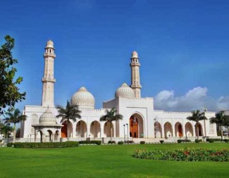Sultan Qaboos Mosque Salalah 3
